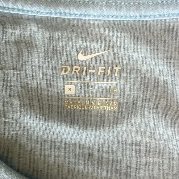 Nike Women's Dri-Fit Blue, Light Blue, Light Gray Scoop Neck Tees. Size S - Picture 2 of 9